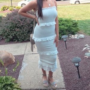 Long white dress worn once